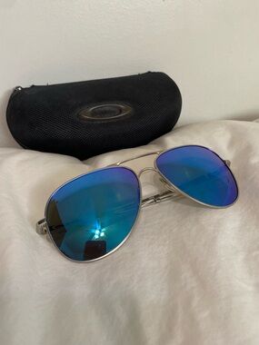Oakley Blue Mirror Aviator Prizm Sunglasses